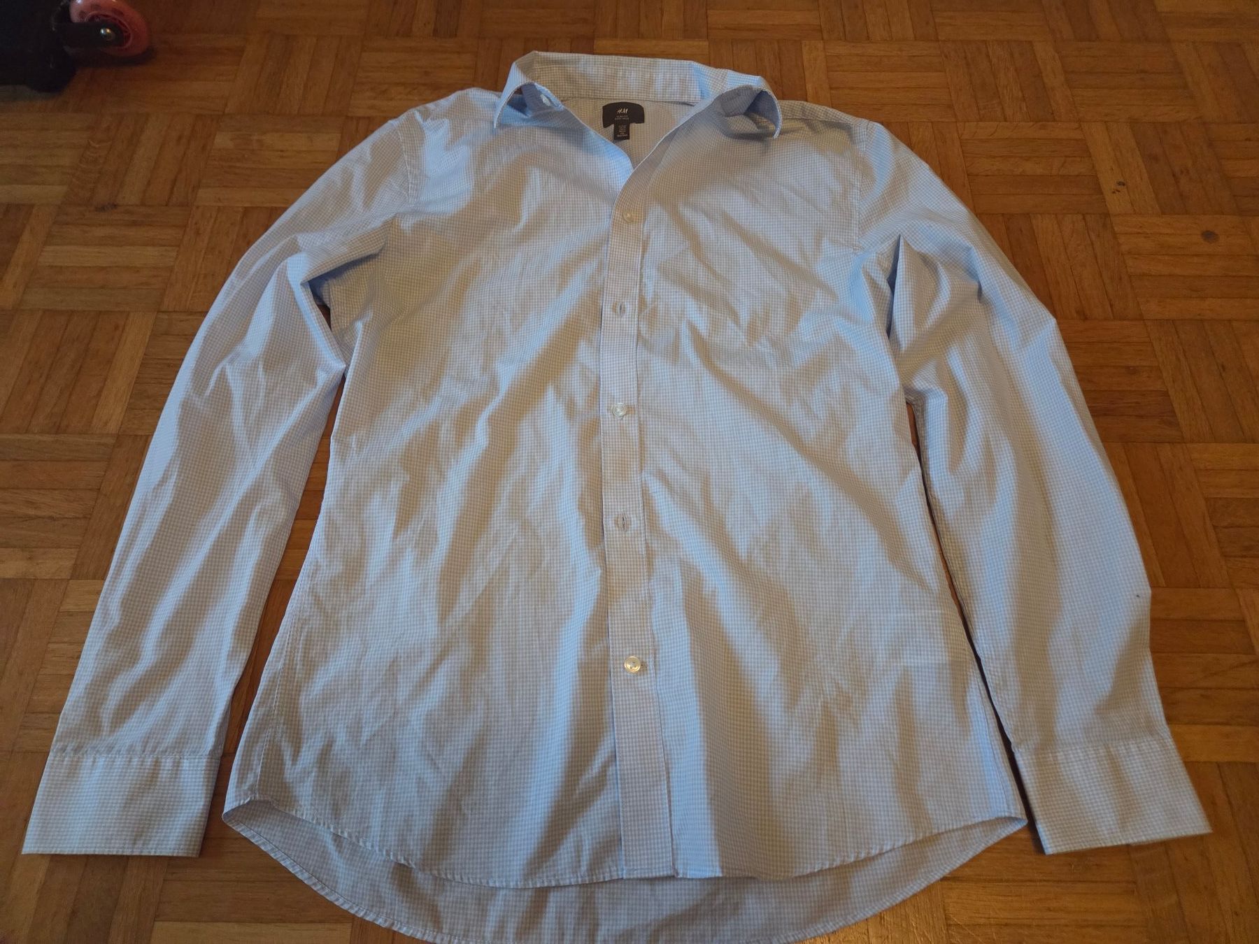Kleiderpakete: Hemden & T-Shirts Gr. M – Gebraucht aus Basel von grandfamily 1