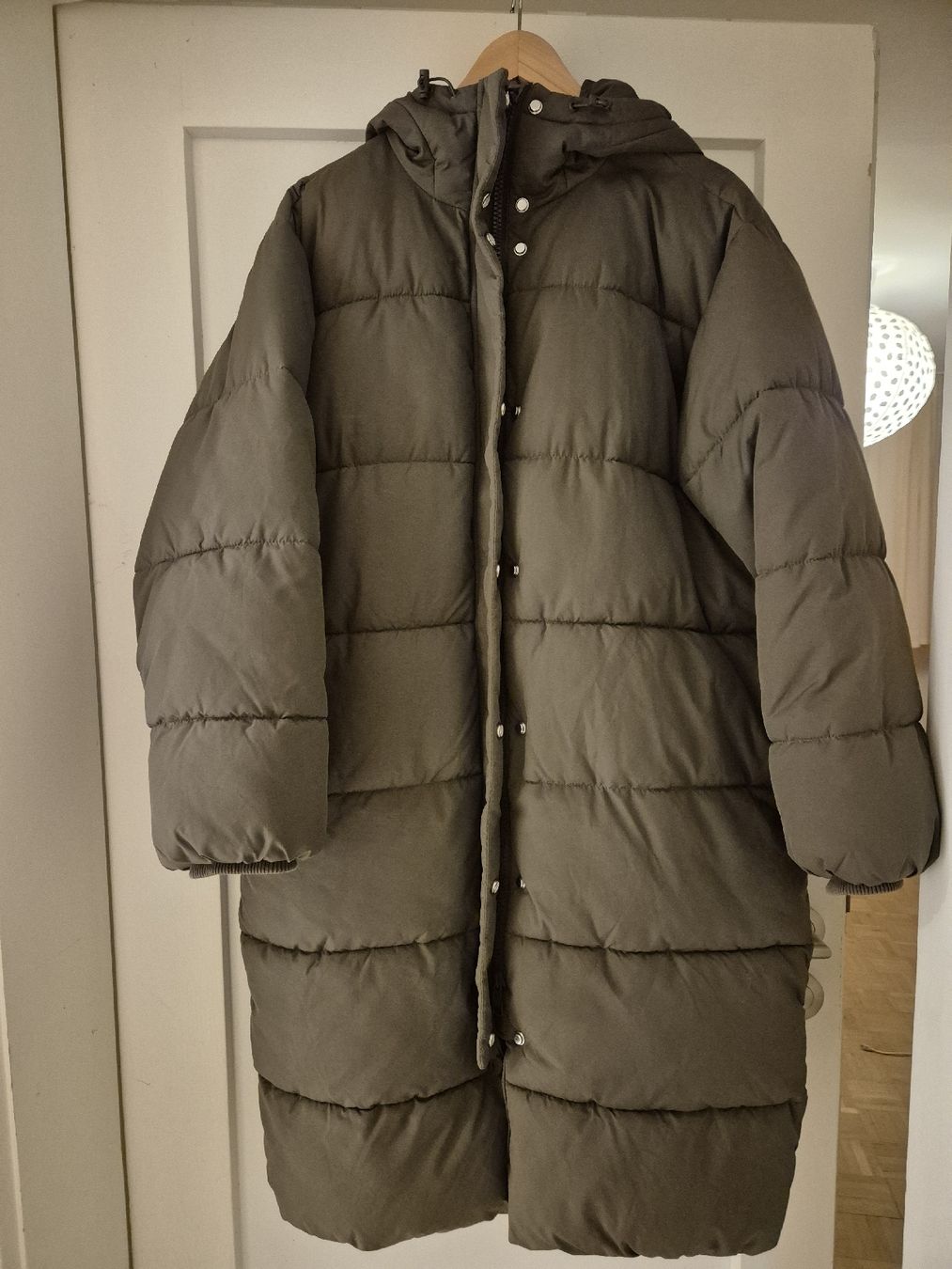 H&M Cappotti: Pufferjacke Damen – Usato da St. Gallen venduto da Franziska1988