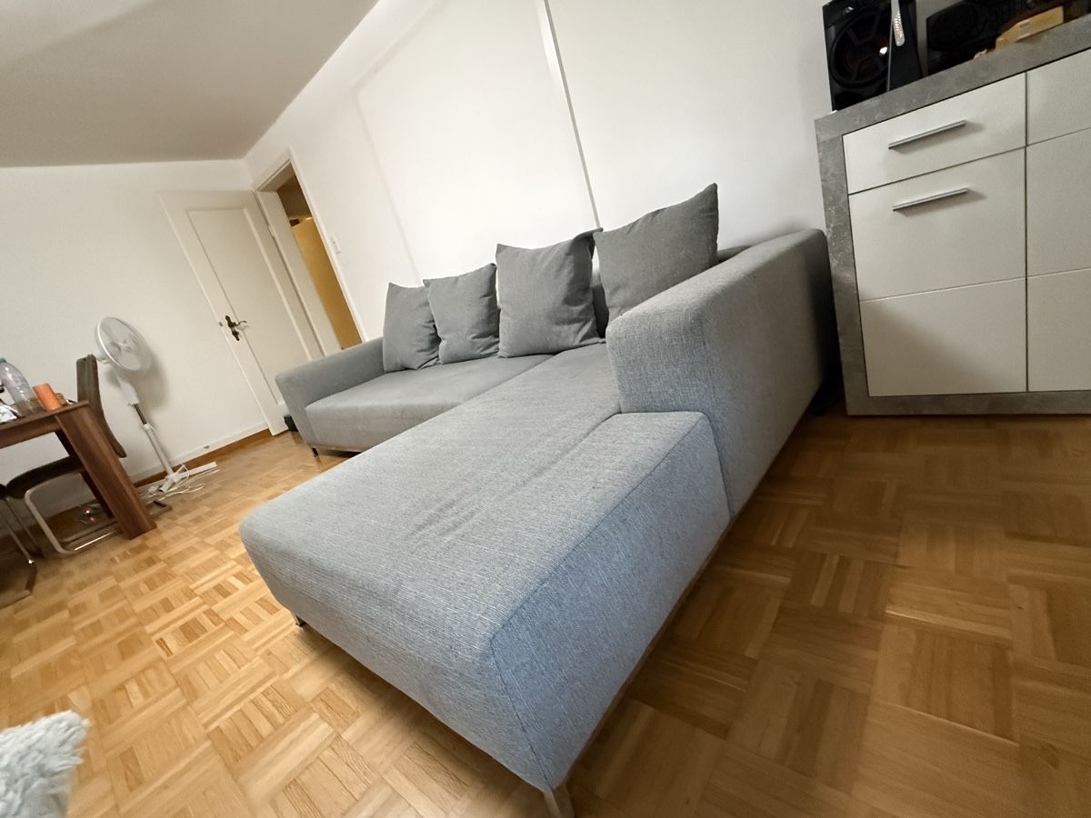 Divani: L-shape sofa grey fabric used condition – Usato da Dübendorf venduto da kat_gxm9 3