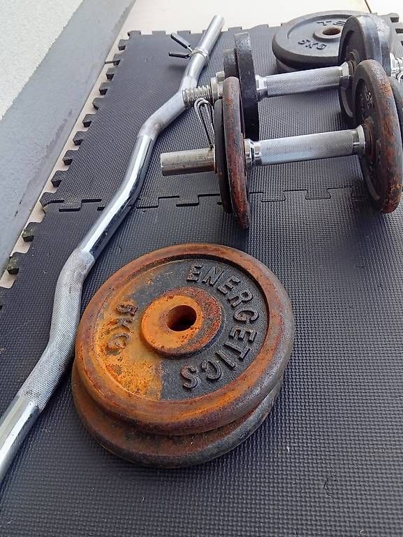 Manubri & Pesi: poids et barres pour musculation  – Usato da Montet (Broye) venduto da str_sy2b 1