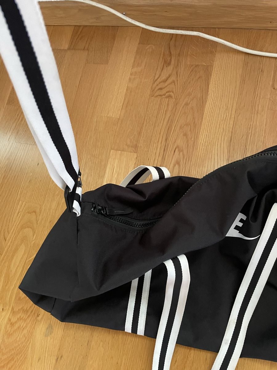Nike Borse: Nike Tasche – Usato da Wichtrach venduto da F.buerki 2