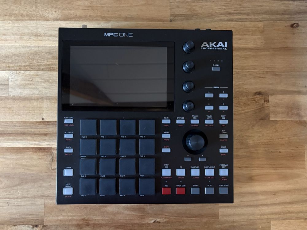 AKAI MPC One + AKAI MPK Mini (Special Edition Gray) (Gebraucht) in ...
