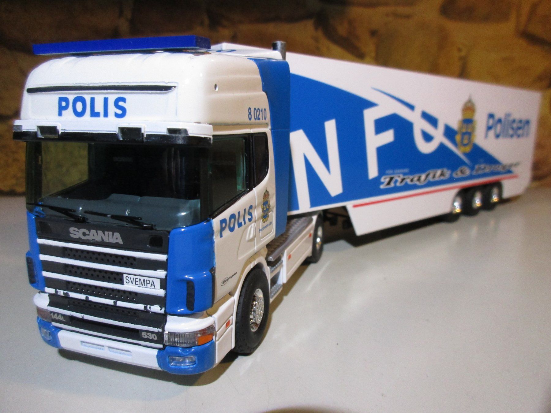 Tekno Kit di modellismo & Modellini statici: Tekno  1:50  Scania 144    Polizei – Usato da Ennetmoos venduto da Truckdiver 1