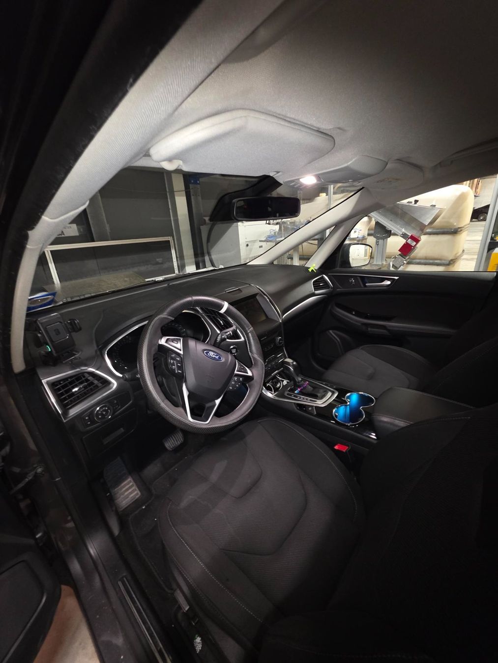 Ford Autos: Ford S-Max Titanium, 2.0TdCi 4x4 mit Anhängerkupplung – Gebraucht aus Stallikon von Whitecrowe 6
