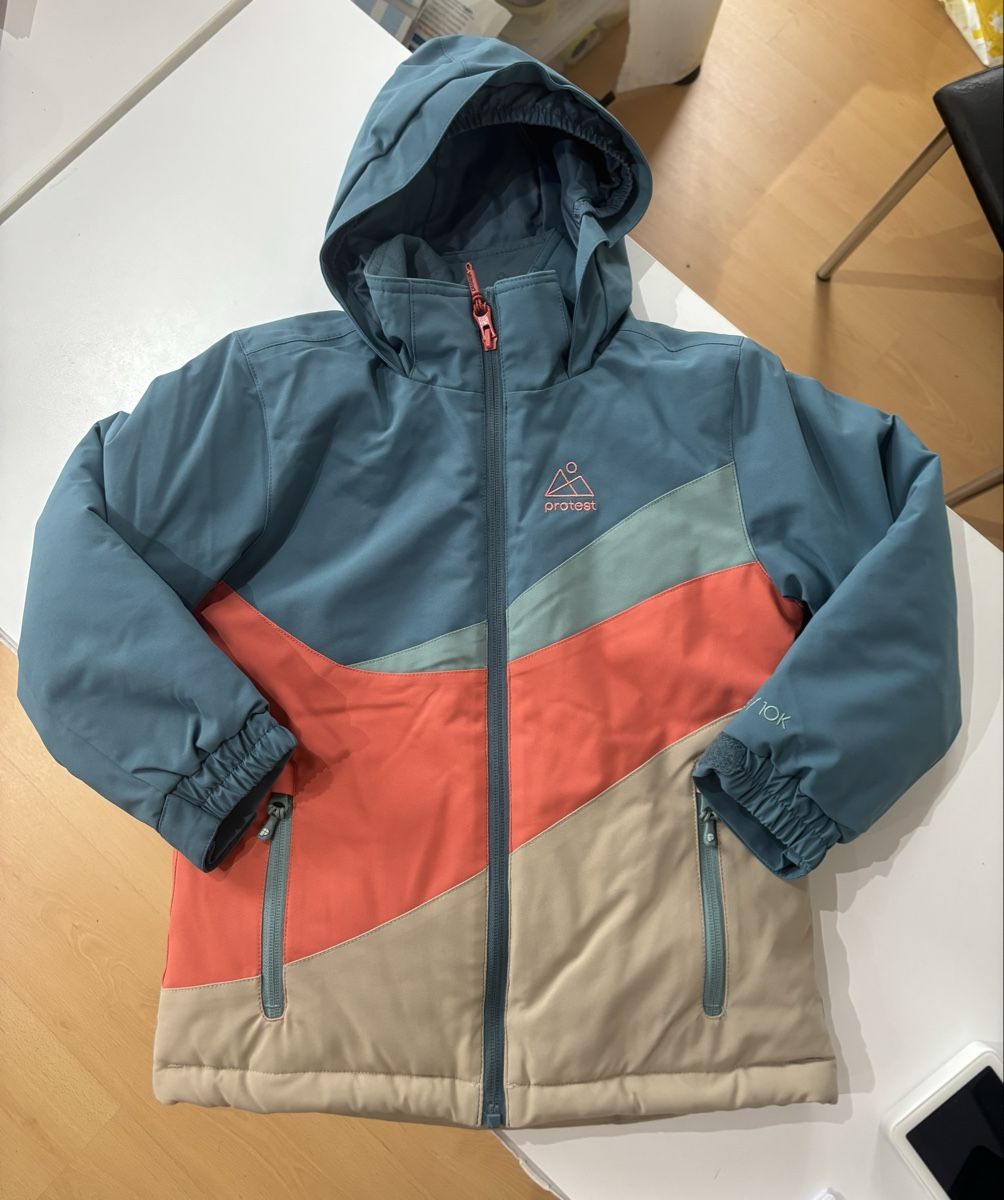 Protest Giacche & Cappotti: Gr. 116 - Protest Skijacke, Neu – Nuovo e nell'imballaggio originale da Nürensdorf venduto da kin_2jn6