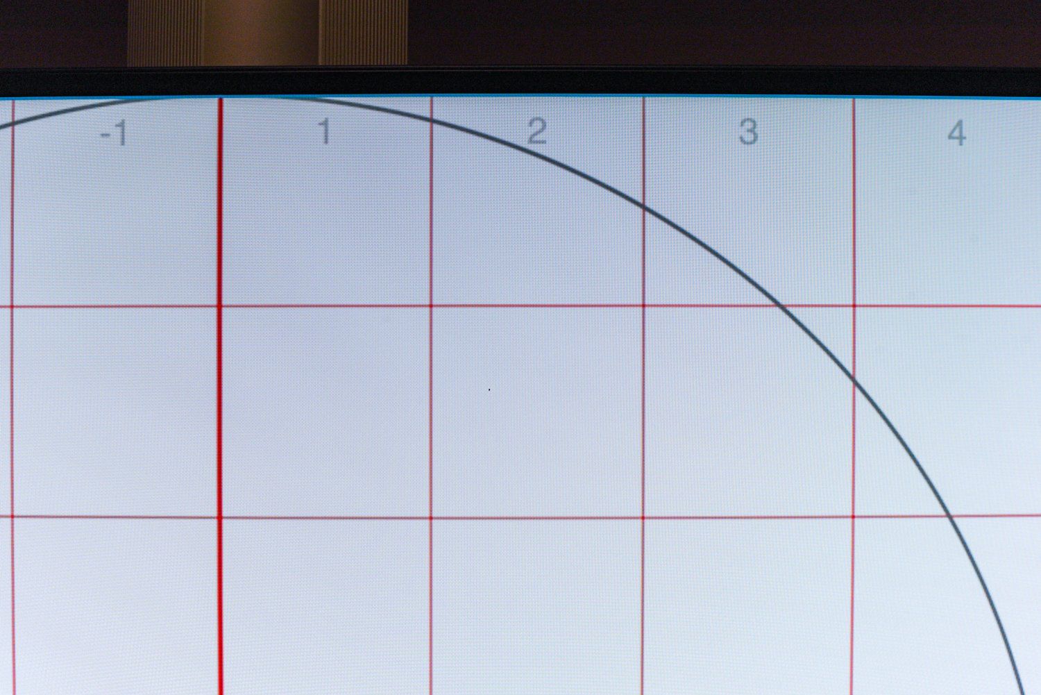 Nec Monitor: NEC MultiSync P754Q – 75" 4K Professional Display | B-Ware – Usato da Zollikon venduto da AV_Direkt 3