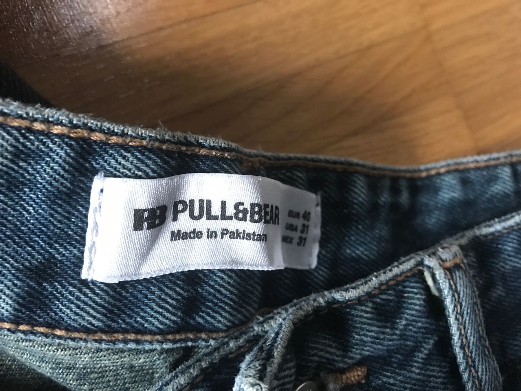 Pull&Bear Kleiderpakete: 2 Herren Short‘s Pull&Bear Gr 40 – Gebraucht aus St. Margrethen SG von kellenbh 1