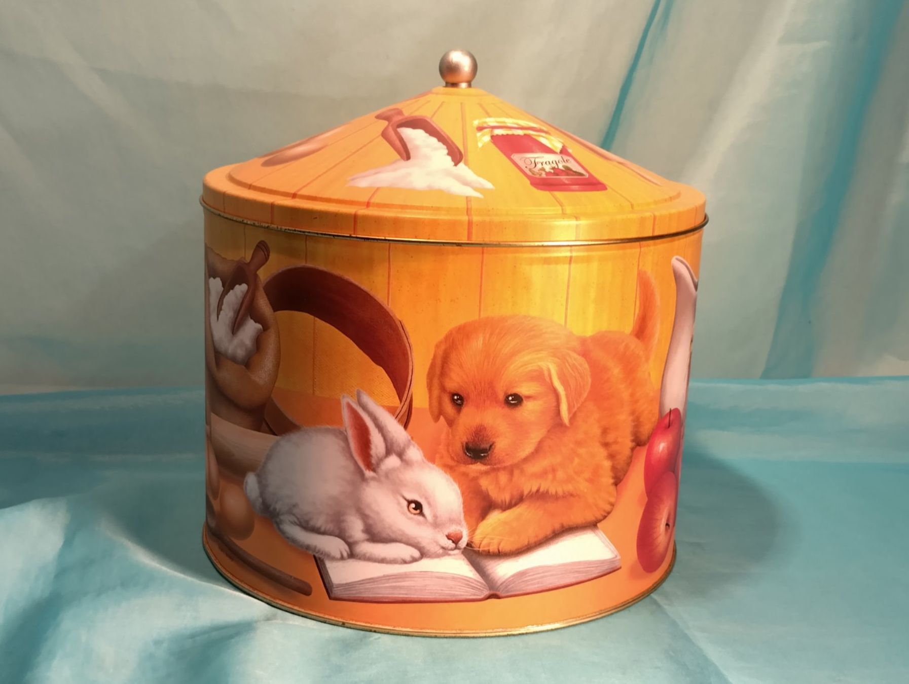 Altro in Decorazioni & Accessori: Blechbüchse, Panettone, Hund, Kaninchen – Usato da Bellach venduto da JingleCherry