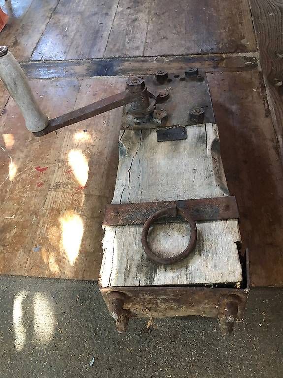 Tutti gli attrezzi: Stockwinde antik – Usato da Matten(St.Stephan) venduto da ren_r8tw