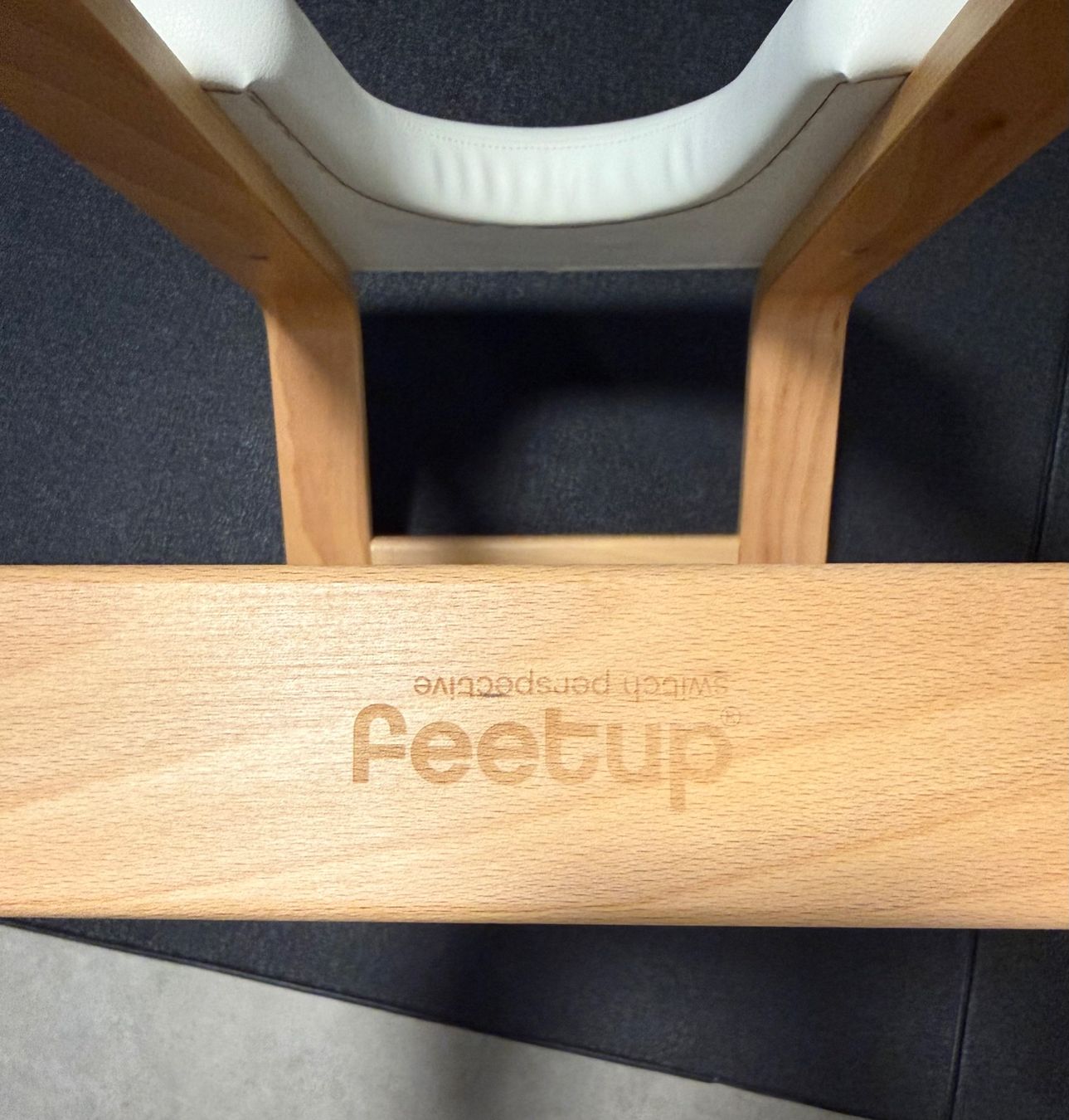 Sgabelli: Kopfstandhocker Feetup – Usato da Rapperswil SG venduto da Neseni 4