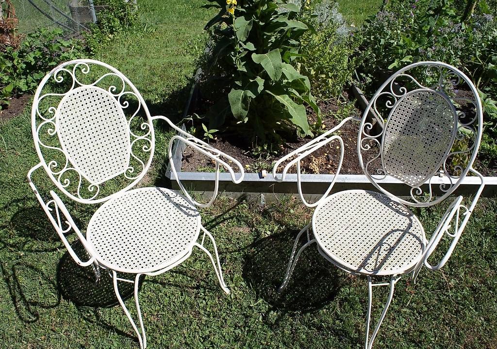 Chaises: Antike Vintage Gartenstühle – D'occasion à Walzenhausen par OK_1 1