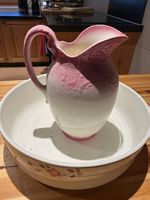 ensemble de broc et bassin en céramique vintage