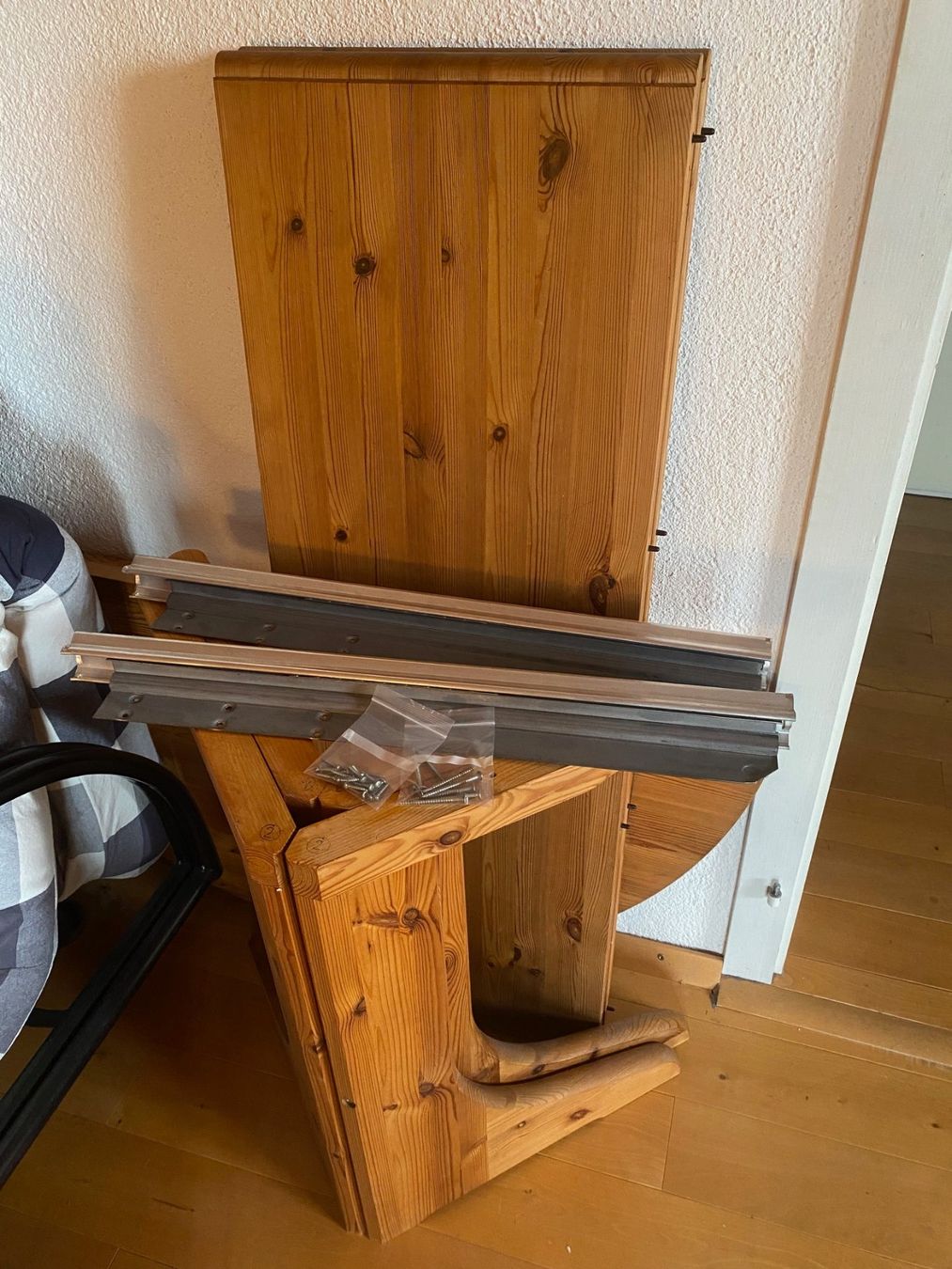 Tavoli: Ausziehbarer Holztisch – Usato da Effretikon venduto da and_ff89 7