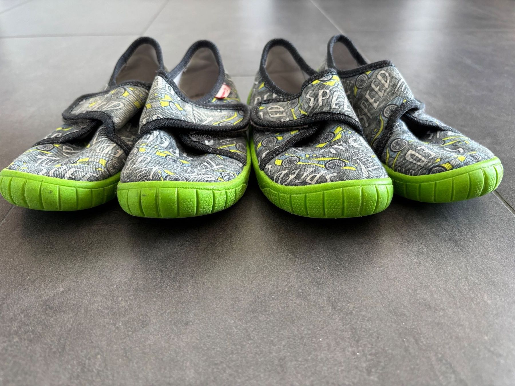 Superfit Scarpe per ragazzi: SuperFit Haussche - 2 sets Gr. 26 – Usato da Oberägeri venduto da MariaLehman 1