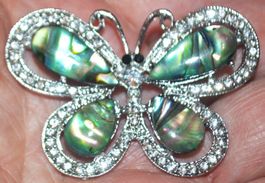 Brosche G-260 – Schmetterling Perlmutter