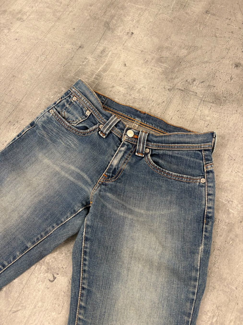 Levi's Jeans: Vintage Levis Bootcut Flared jeans (M) – Usato da Werdenberg venduto da hase.vintage 2