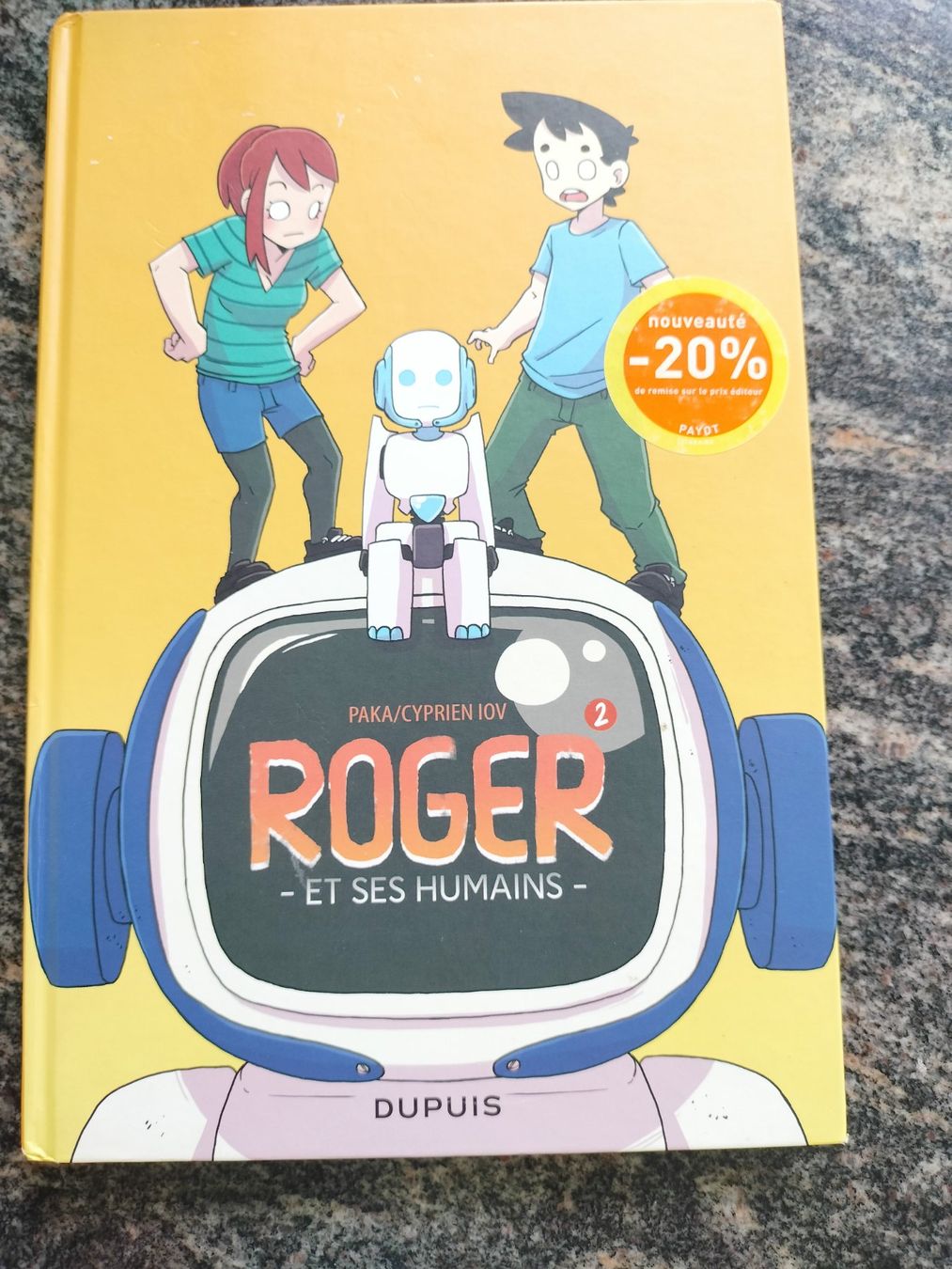 BD: Roger et ses humains tome 2 – D'occasion à Cortaillod par rozinna