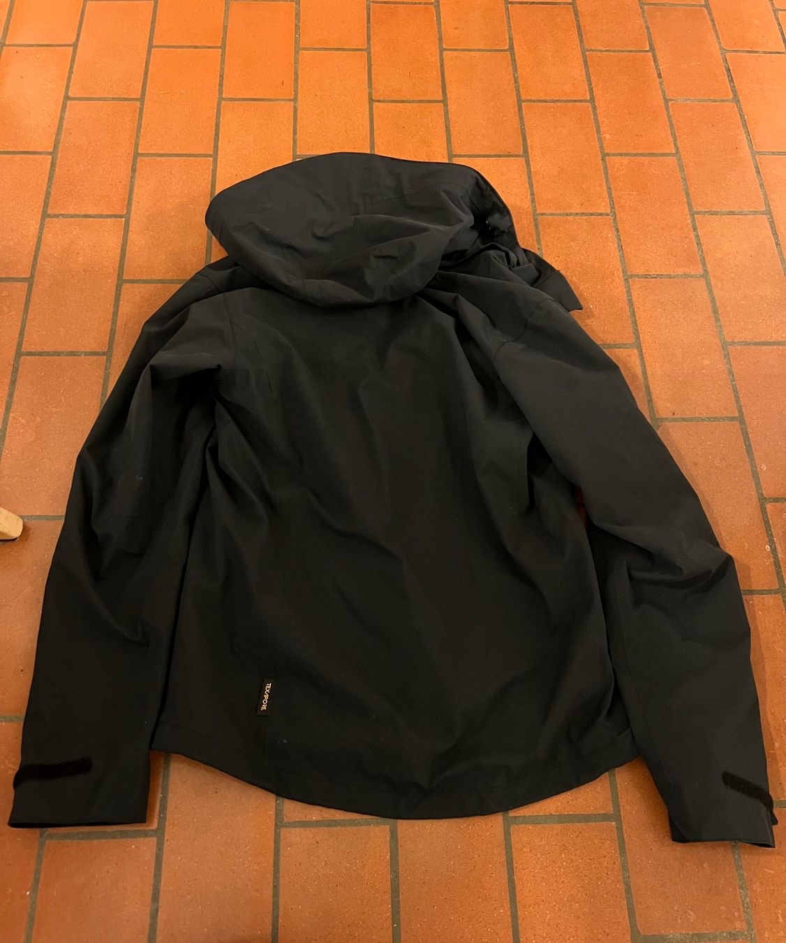 Jack Wolfskin Giacche: Jack Wolfskin Damen Regenjacke – Usato da Zürich venduto da Claudia2206 3