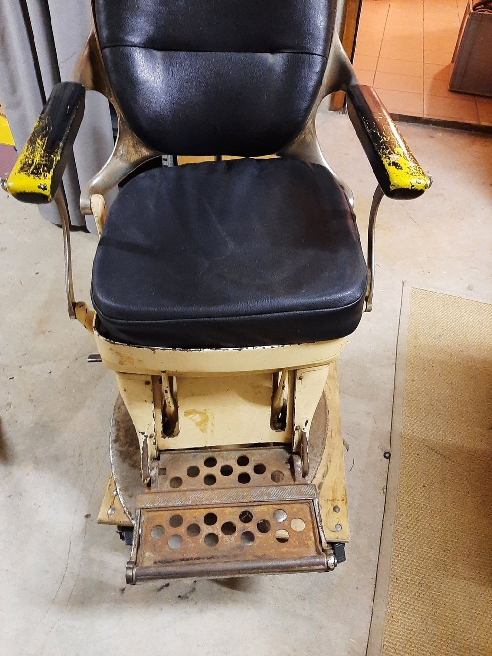Sedie: Vintage Coiffeurstuhl – Usato da St-Blaise venduto da Mogul0