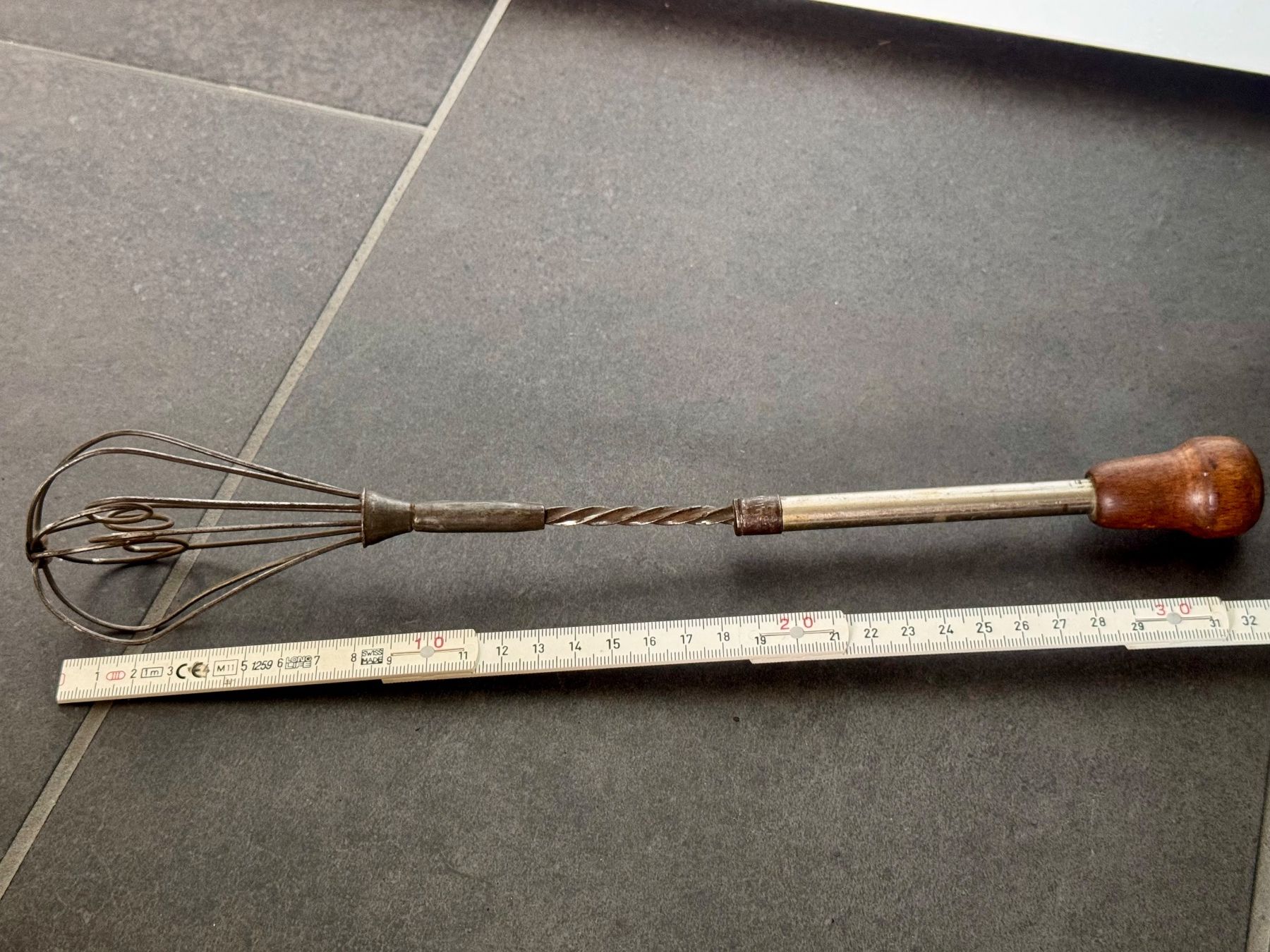 Elettrodomestici da cucina: Antiker Schneebesen Handrührer – Usato da Rothrist venduto da Fondgruebe