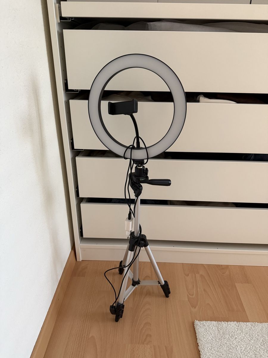 Staffe: Ringlicht mit Stativ und Handyhalterung – Nuovo (secondo la descrizione) da Alpnach Dorf venduto da beauty87 1