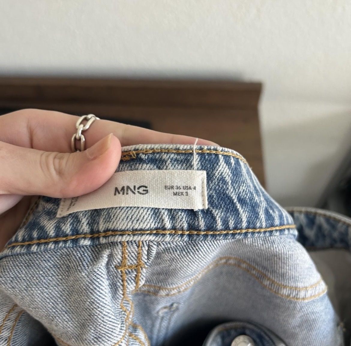 Mango Jeans: Jeans – Neu (gemäss Beschreibung) aus Weggis von dominiquejoerin 2