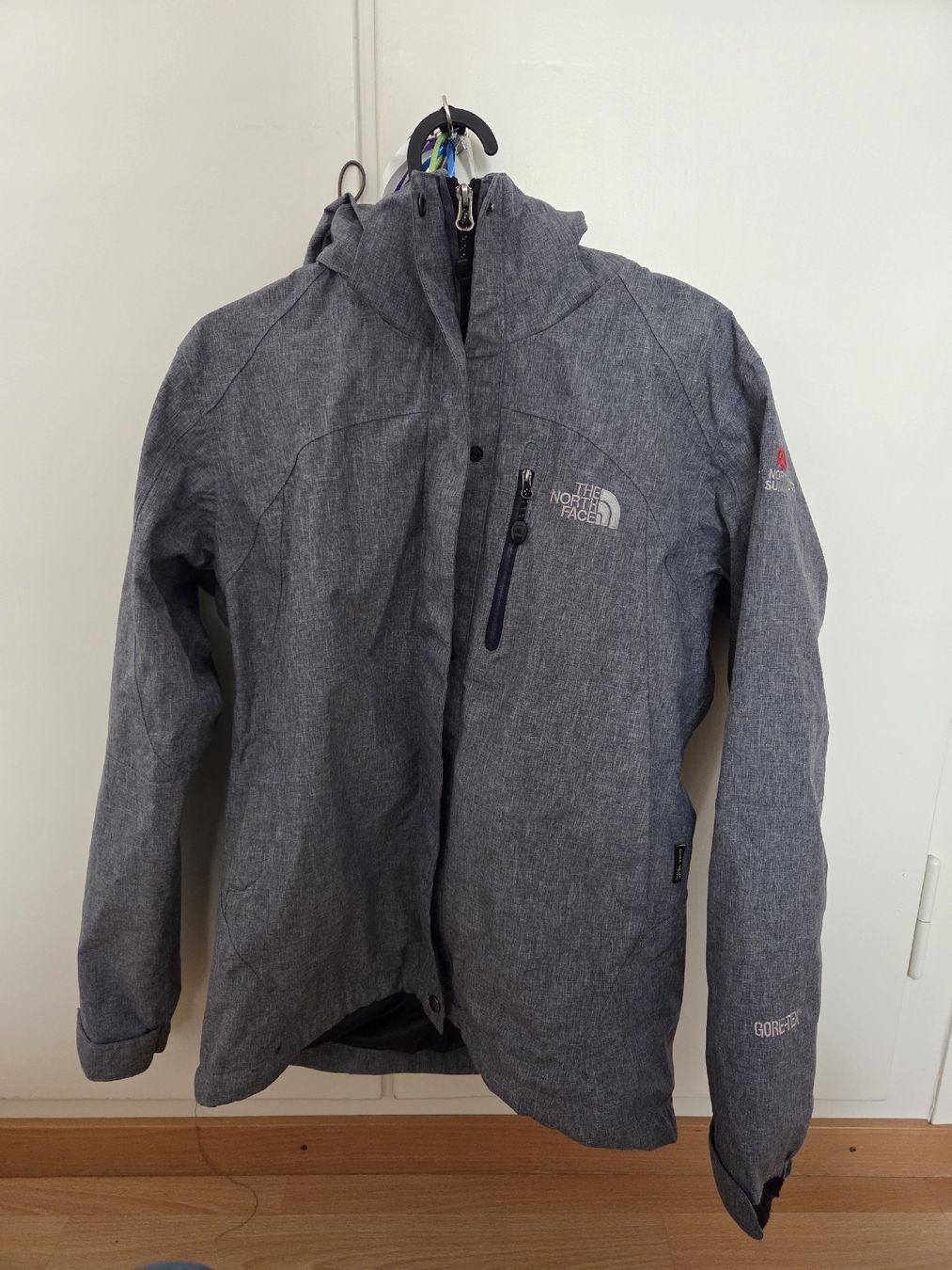 Jacken: The North Face Jacke - The Summit Series Gr. M – Gebraucht aus Lenzburg von schimmerli