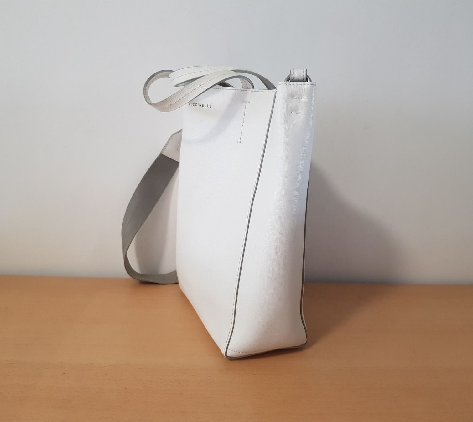 Coccinelle Borse da donna: Coccinelle Leder Handtasche – Usato da Basel venduto da Birs868 2