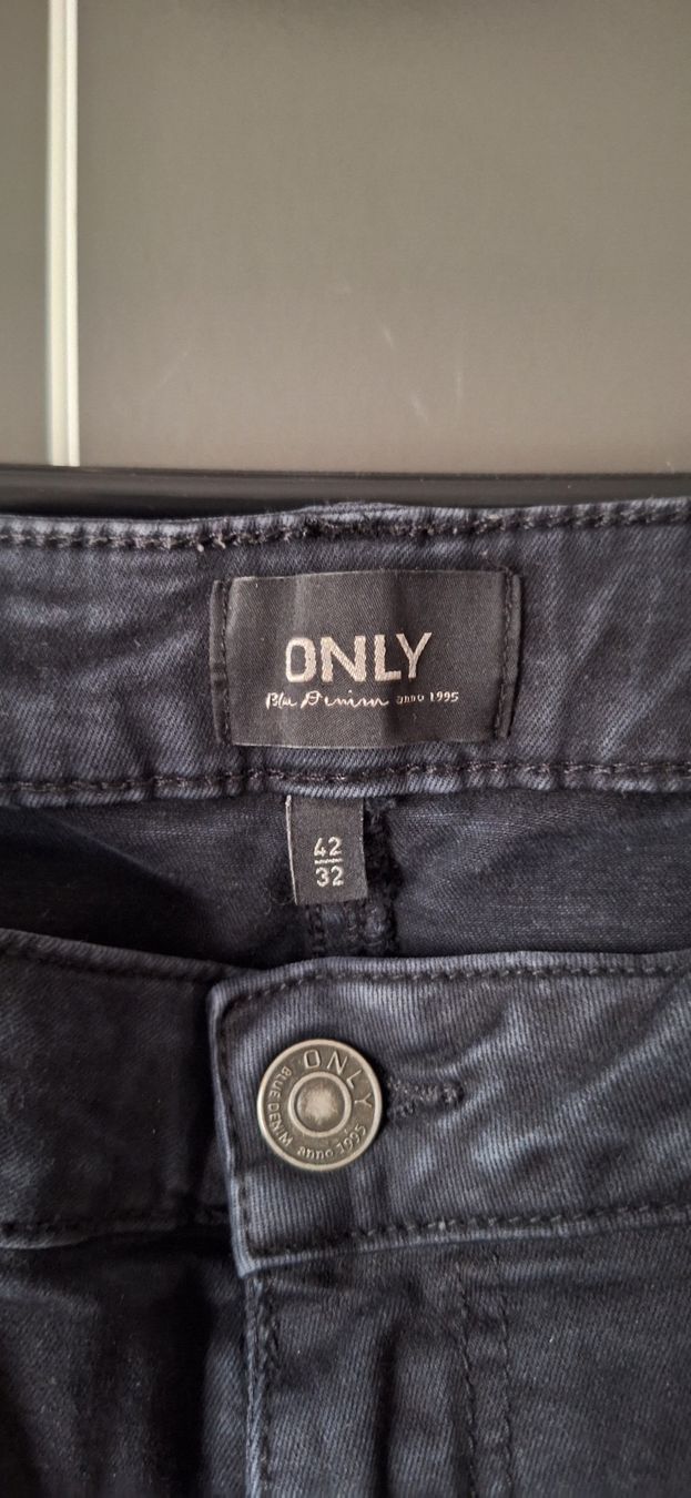 Only Hosen: Only Hose – Gebraucht aus Luzern von annina.staehli 1
