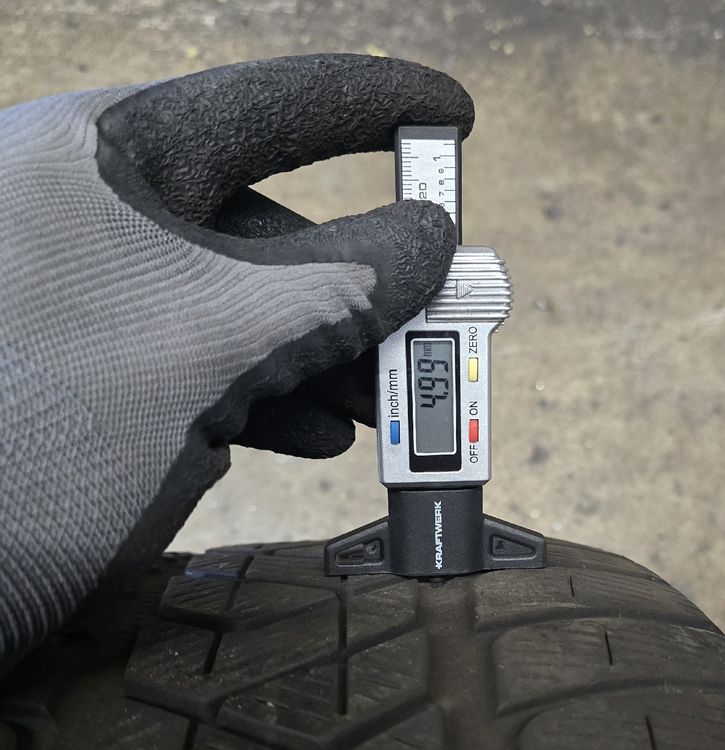 2 Stück 255/50R19 107V ( RUN FLAT Reifen ) (Gebraucht) in Rickenbach SZ ...