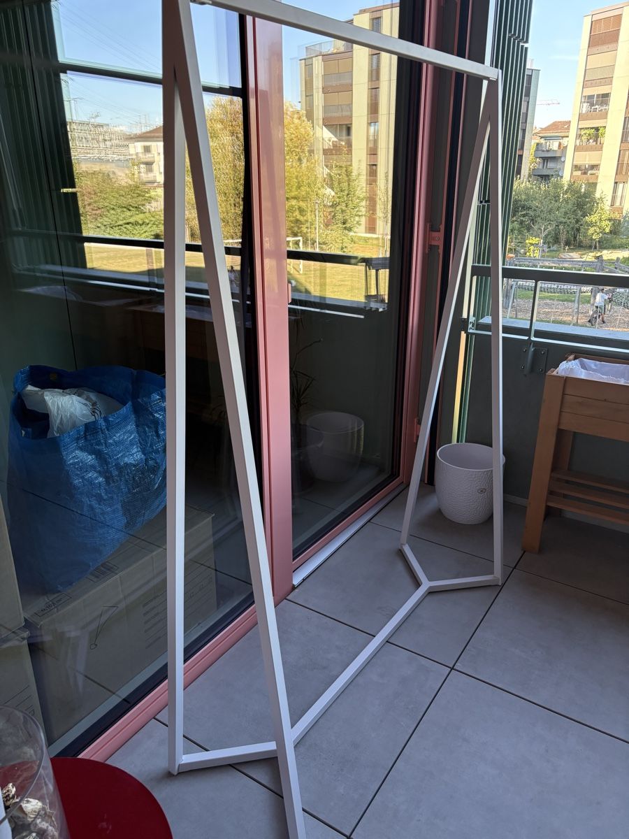 Garderobe: Kleiderstange – Gebraucht aus Zürich von DEBI0601 1