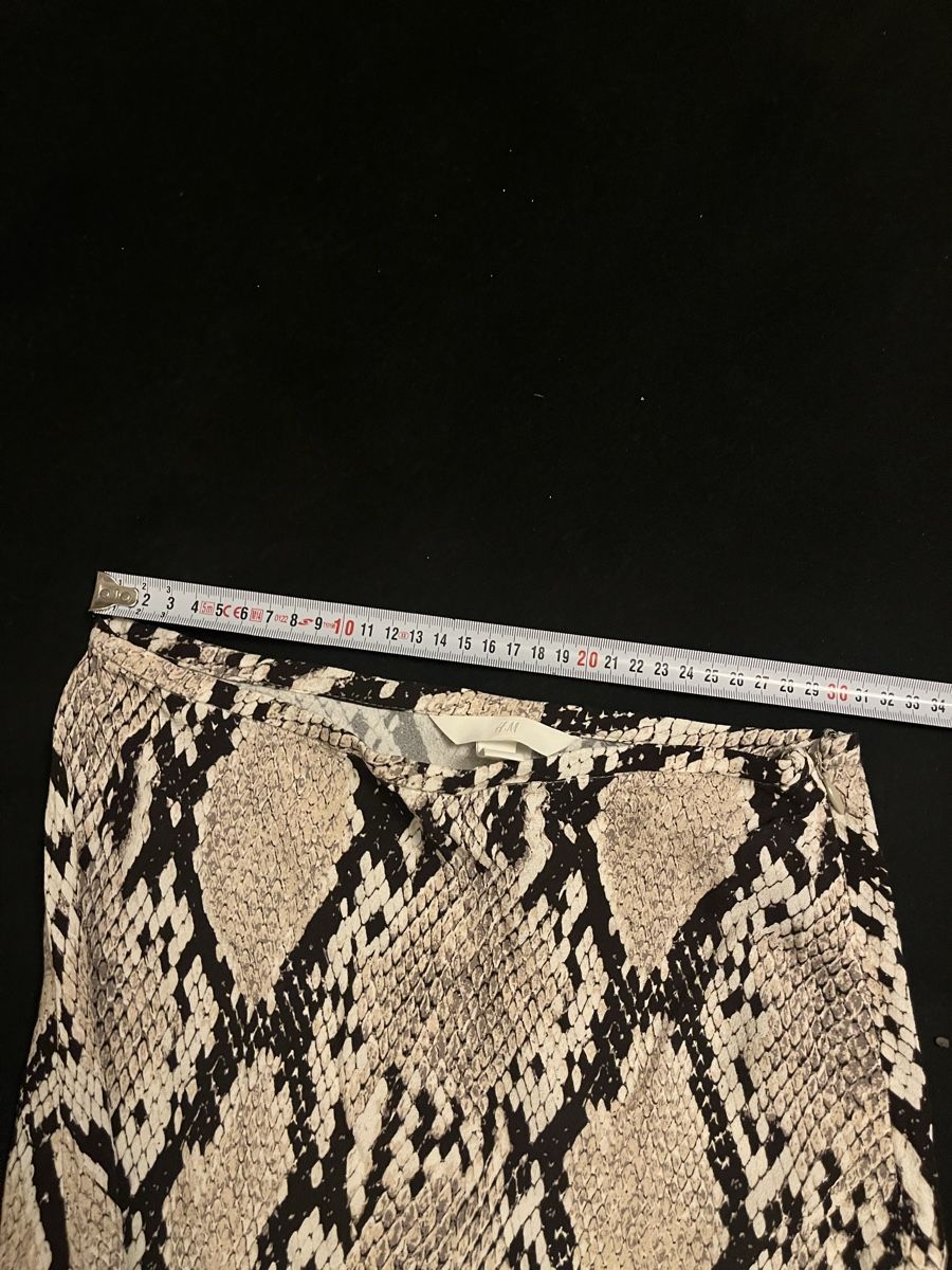 H&M Lotti di vestiti: Rock Schlangenprint & mit Spitze neu – Nuovo (secondo la descrizione) da Olten venduto da sae_82z2 7