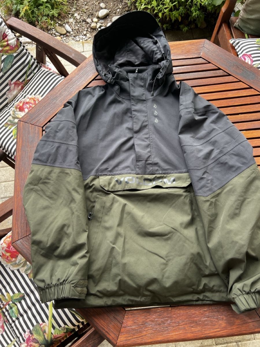 Volcom Jacken: Volcom Goretex Snowboard Jacke Grösse M – Gebraucht aus Murten von jan_txt2