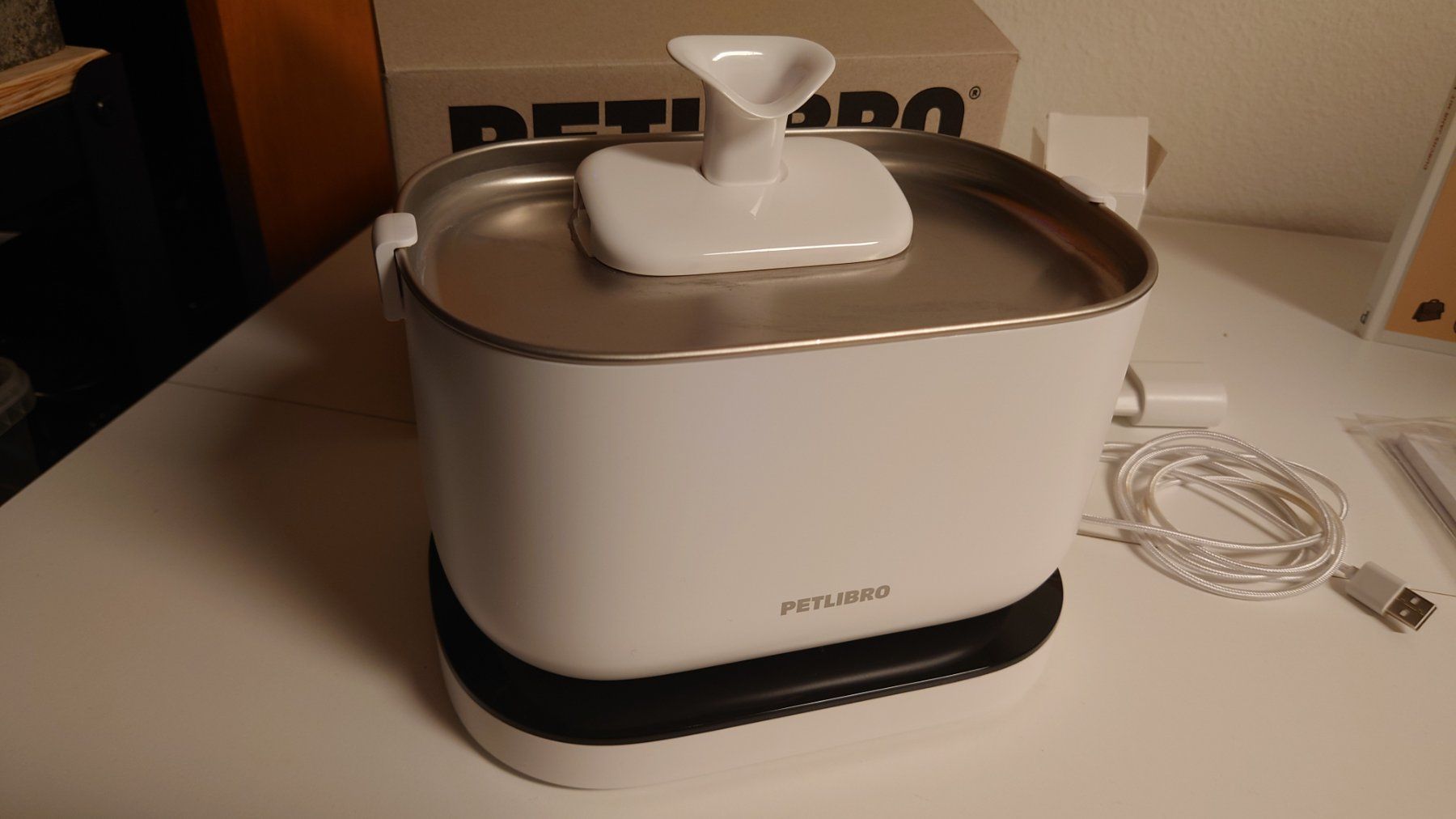 Stagni & Fontane ornamentali: Pelitpro Dockstream, Akku, Katzen -Wasserbrunnen, USB-C – Usato da Volketswil venduto da thedmo_seller 2