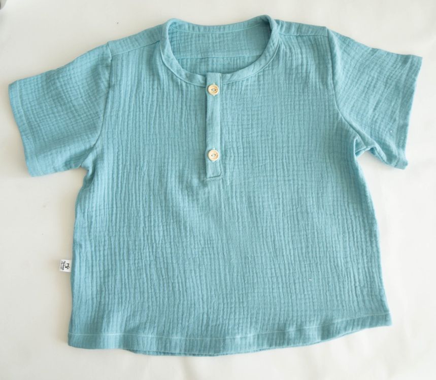 Camicie, T-shirt & Polo: Hemd /Shirts aus Musselin - Aqua Blau Gr.116 /6 Jahre - NEU – Nuovo e nell'imballaggio originale da Zürich venduto da sambaum 5