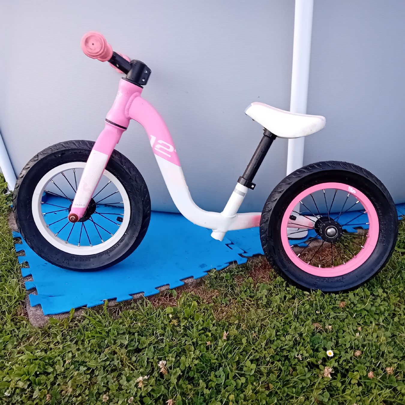 Pneus & Roues: Laufrad – D'occasion à Kloten par Flying_Mike1982 1