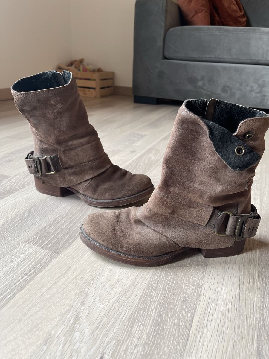 Scarpe da donna: Bottines hiver femme – Usato da Chêne-Pâquier venduto da ofly_1987