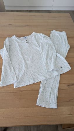 Wunderschöner Petit Bateau Pyjama - zweiteilig - Gr. 110/116