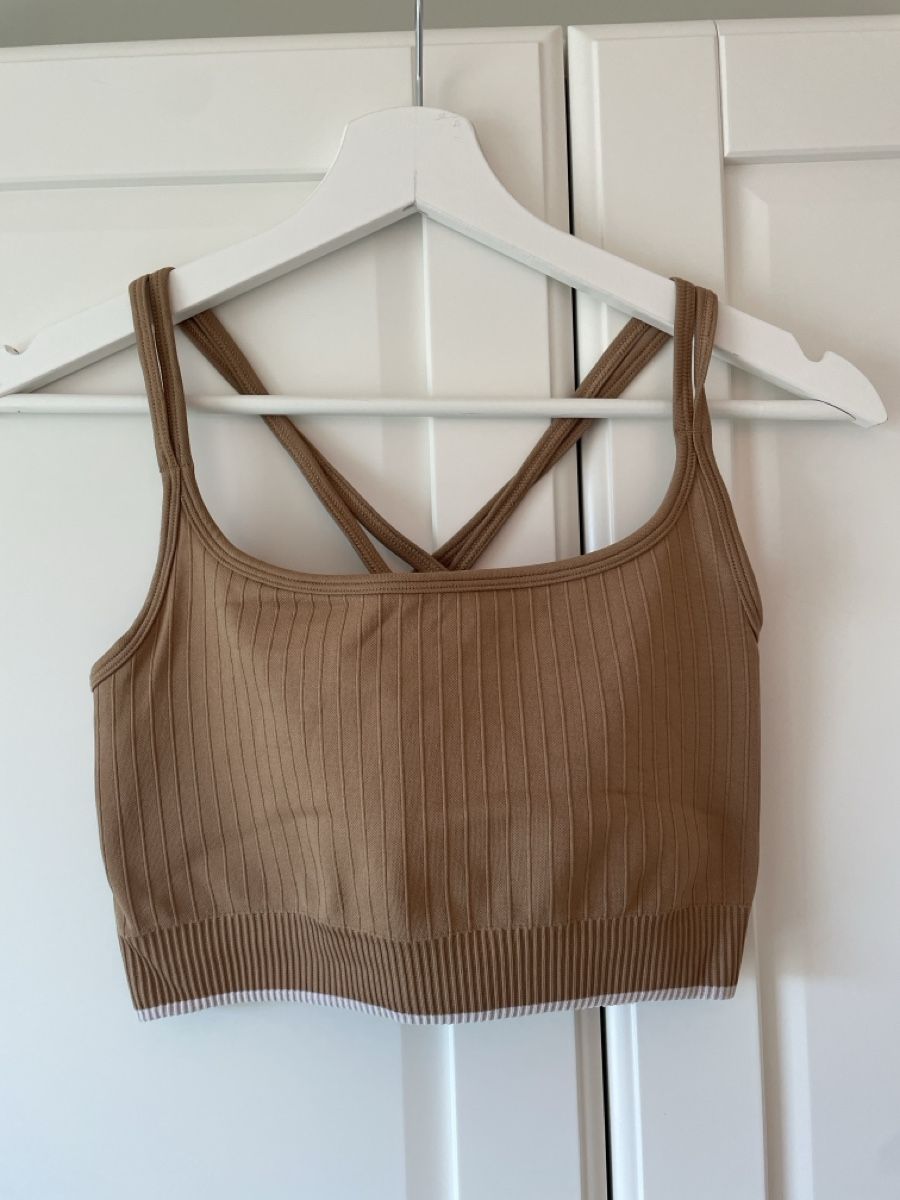 Asos Tops: ASOS Sport BH, Grösse S – Gebraucht aus Sissach von nelimas