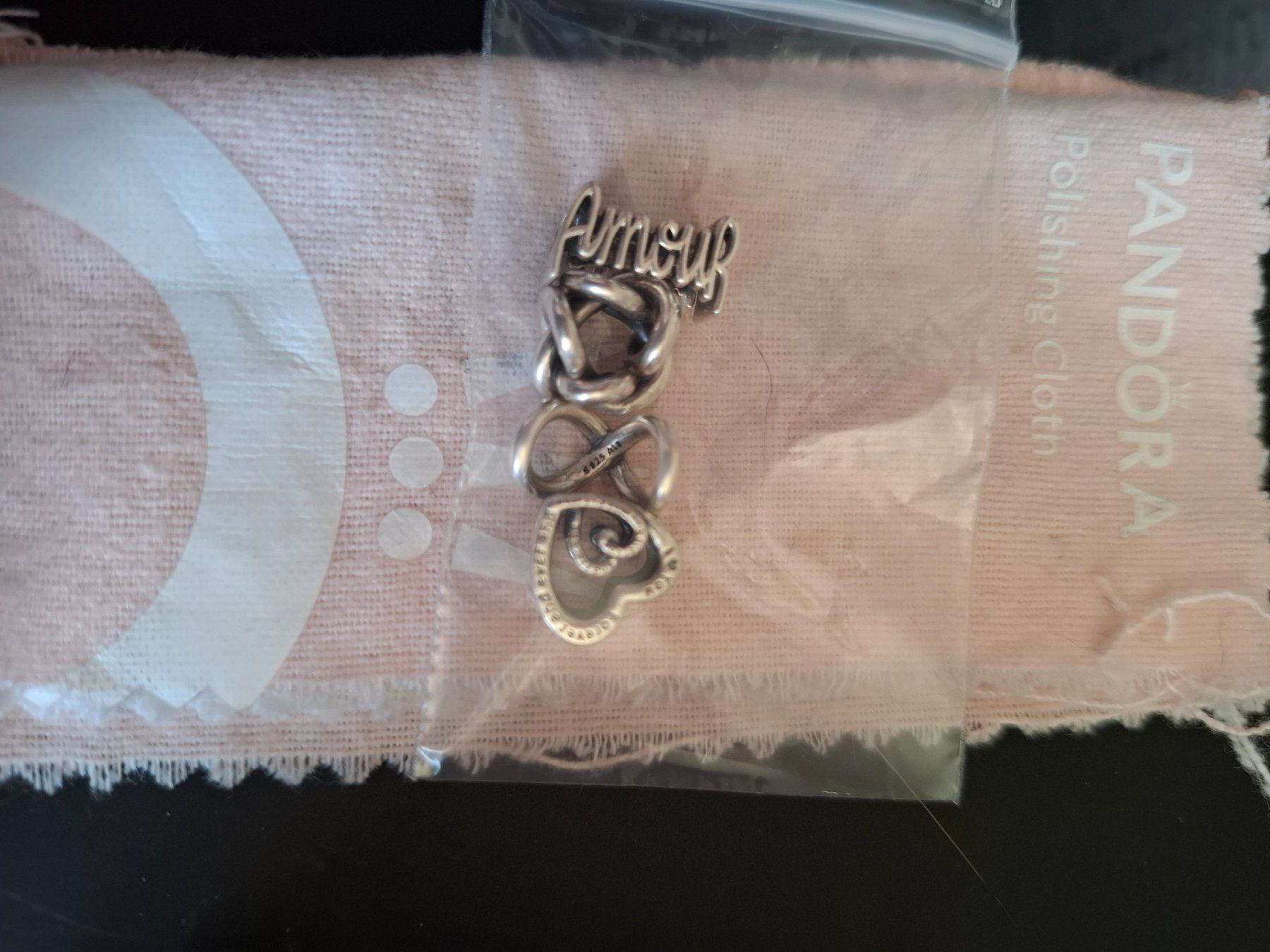 Pandora Anhänger: lot de 4 charma Pandora – Gebraucht aus Lausanne von Ptite_Dame