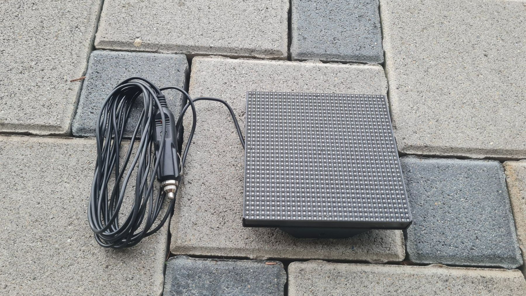 Tutti pezzi di ricambio auto: Autozubehör / Deko / LED-PIXEL-DISPLAY / 32 Pixel – Usato da Safenwil venduto da Husqi2000