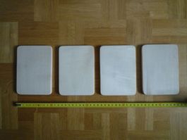 4 kleine Holzbrettchen