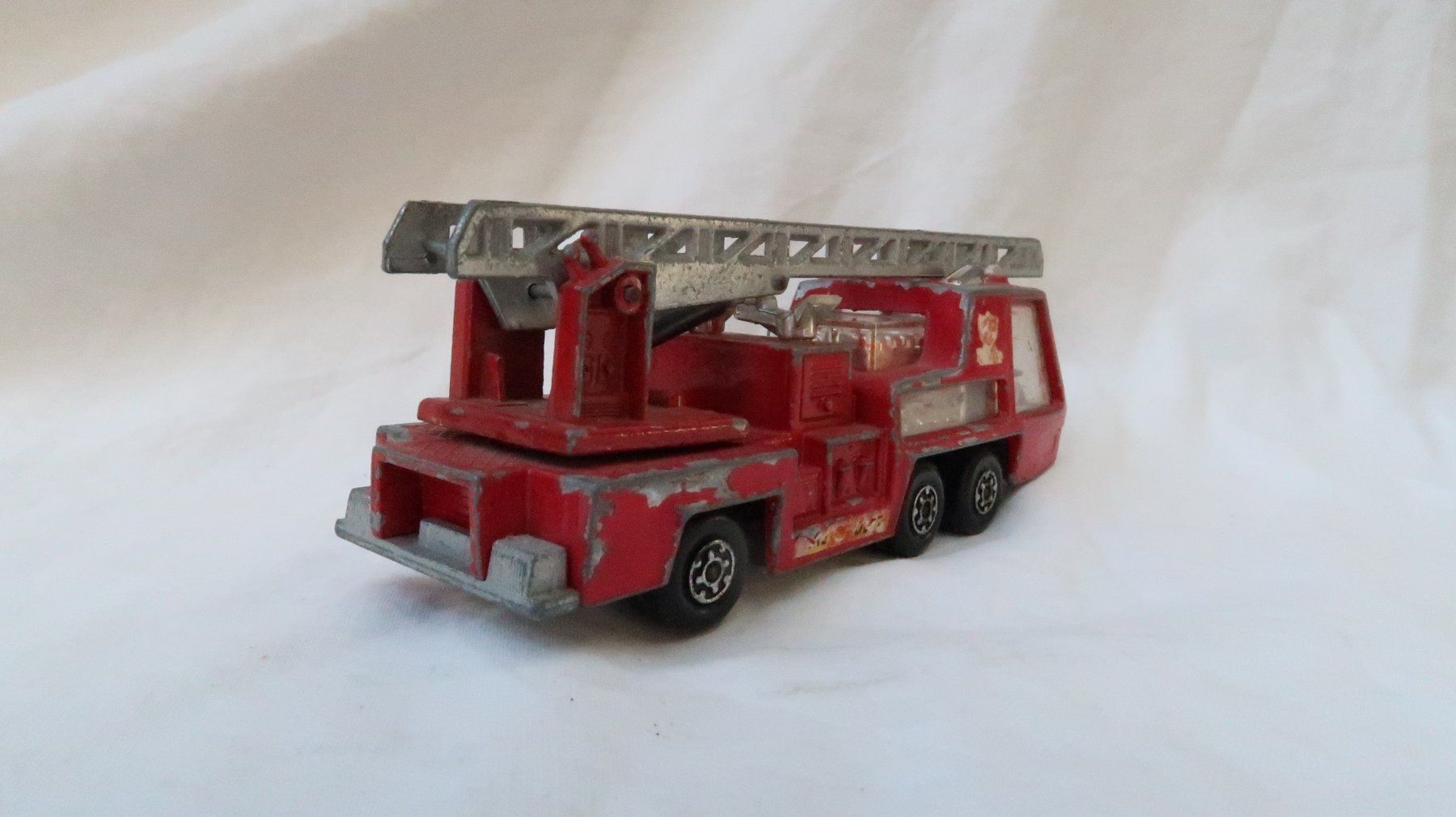 Matchbox Modellini d'auto: Matchbox SuperKings K-9 Fire Tender – Usato da Muttenz venduto da Laeckerlihamschter 3