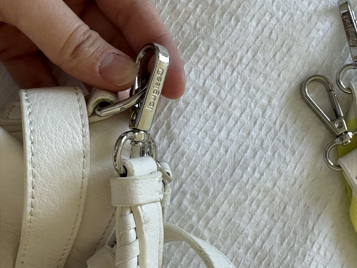 Desigual Borse da donna: Weisse Desigual Tasche, Top Zustand – Usato da Liestal venduto da Busra99 2