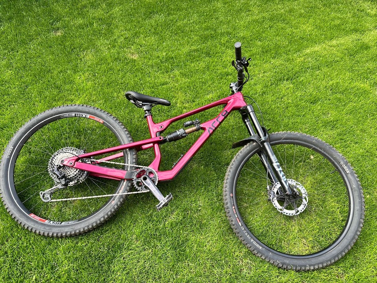 ARC8 Velos: Fullsuspension Enduro Bike für Trails & Alpen 🚵‍♀️ – Neu (gemäss Beschreibung) aus Therwil von LukaroTrade 1