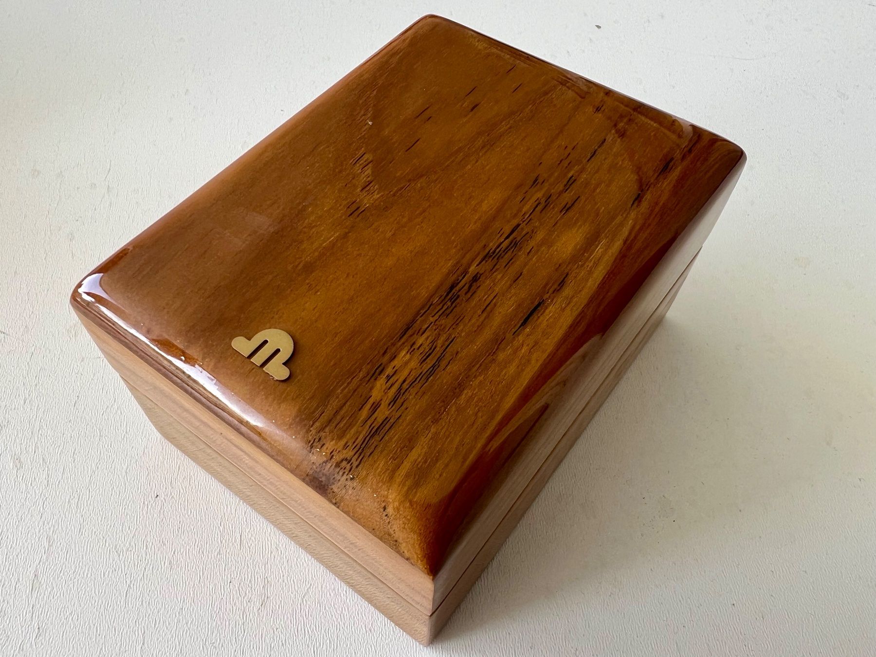 Maurice Lacroix Orologi: MAURICE LACROIX Série Numérotée Precious wood box + outerbox – Usato da Mont-sur-Lausanne venduto da vmi_ym5l 4