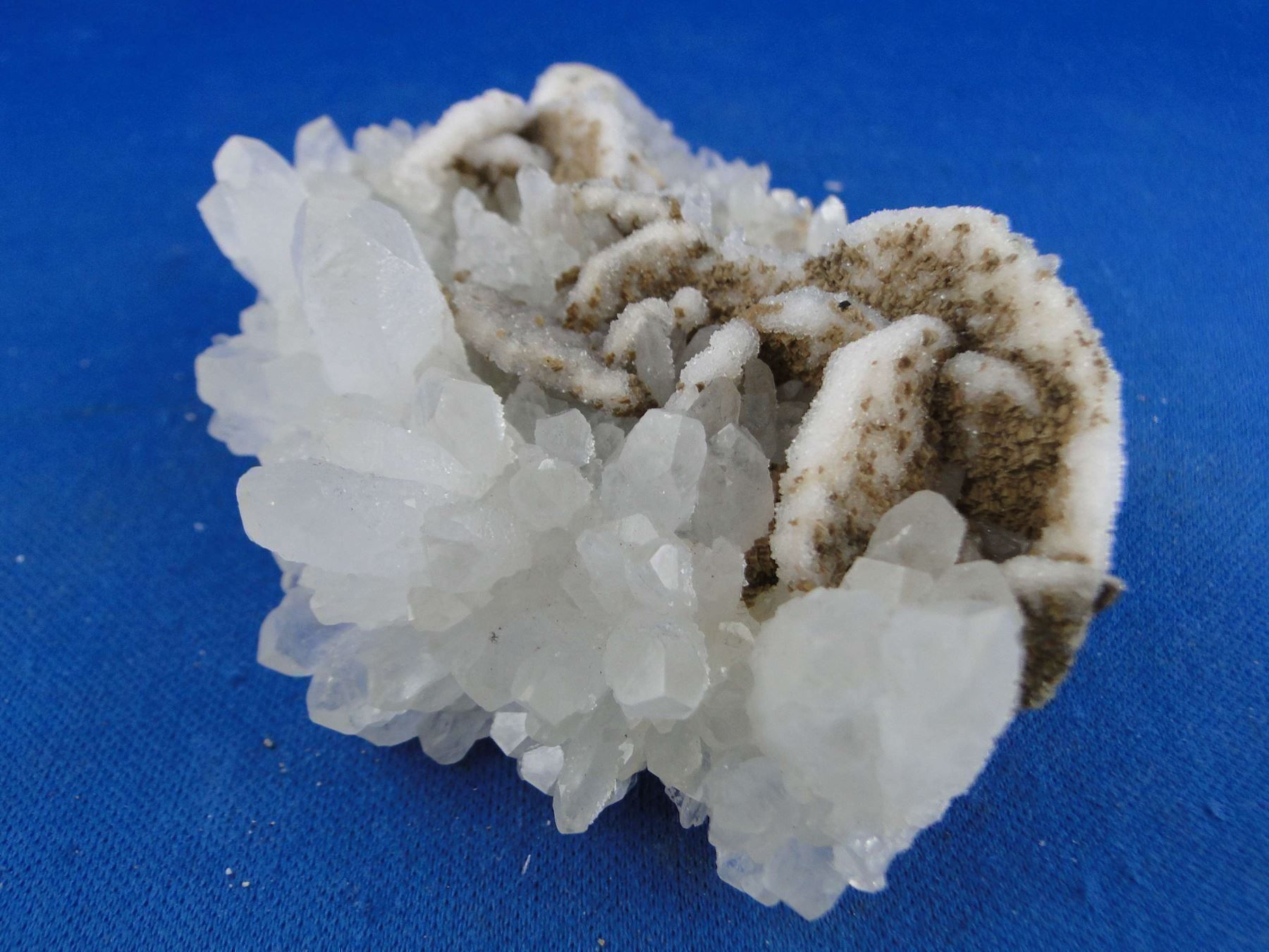 Mineralien & Heilsteine: Bergkristall mit Calcit und Siderit – Gebraucht aus Schinznach Bad von Demerald 3
