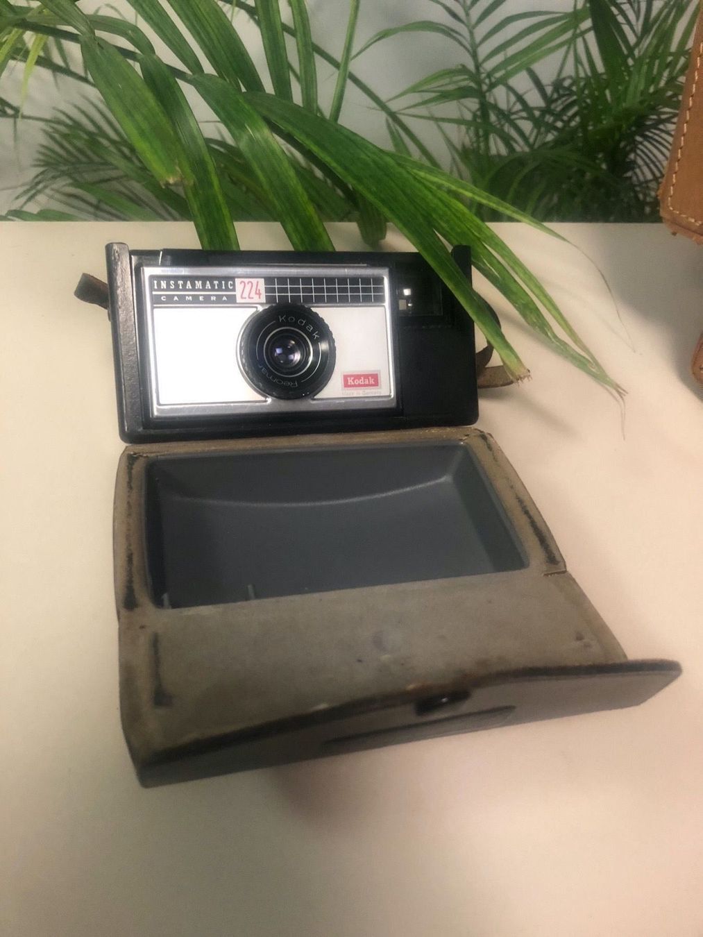 Kodak Fotocamera: Kodak Instanatit 224 – Usato da Brügg BE venduto da doppelrittberger 2