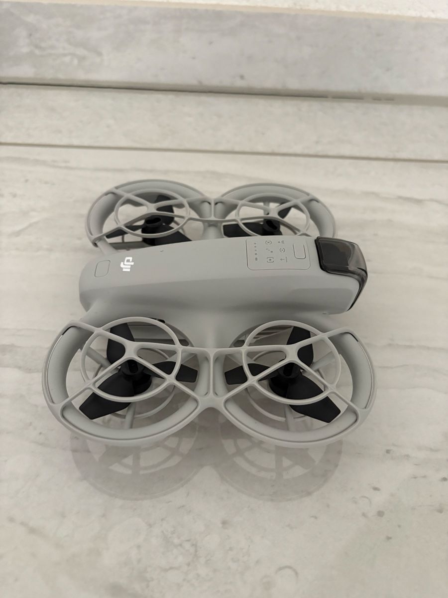 DJI RC Modellbau: DJI Neo - Mini drone + étui – Gebraucht aus Bussigny von has_w66y 3