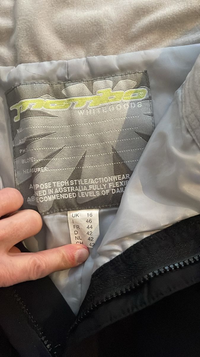 Pantaloni: Ski-/Snowboardhose Damen schwarz Gr. 42 – Usato da Dörflingen venduto da Benz63 3